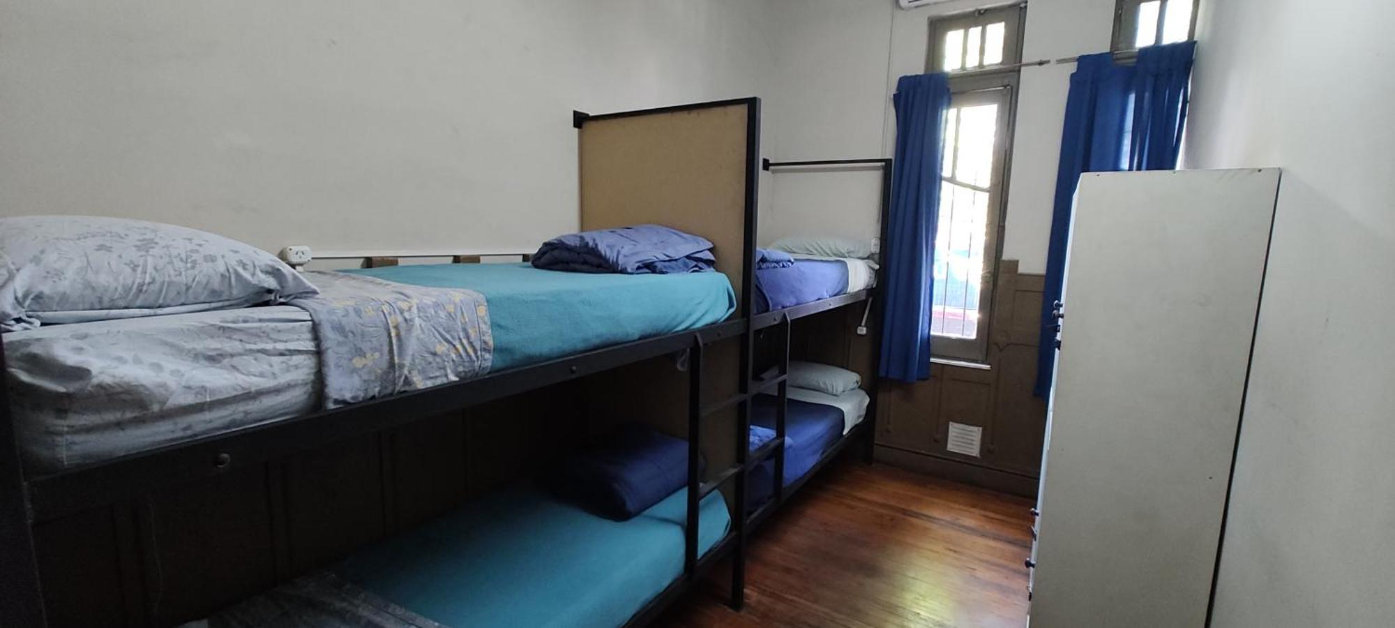 Windmill Hostal